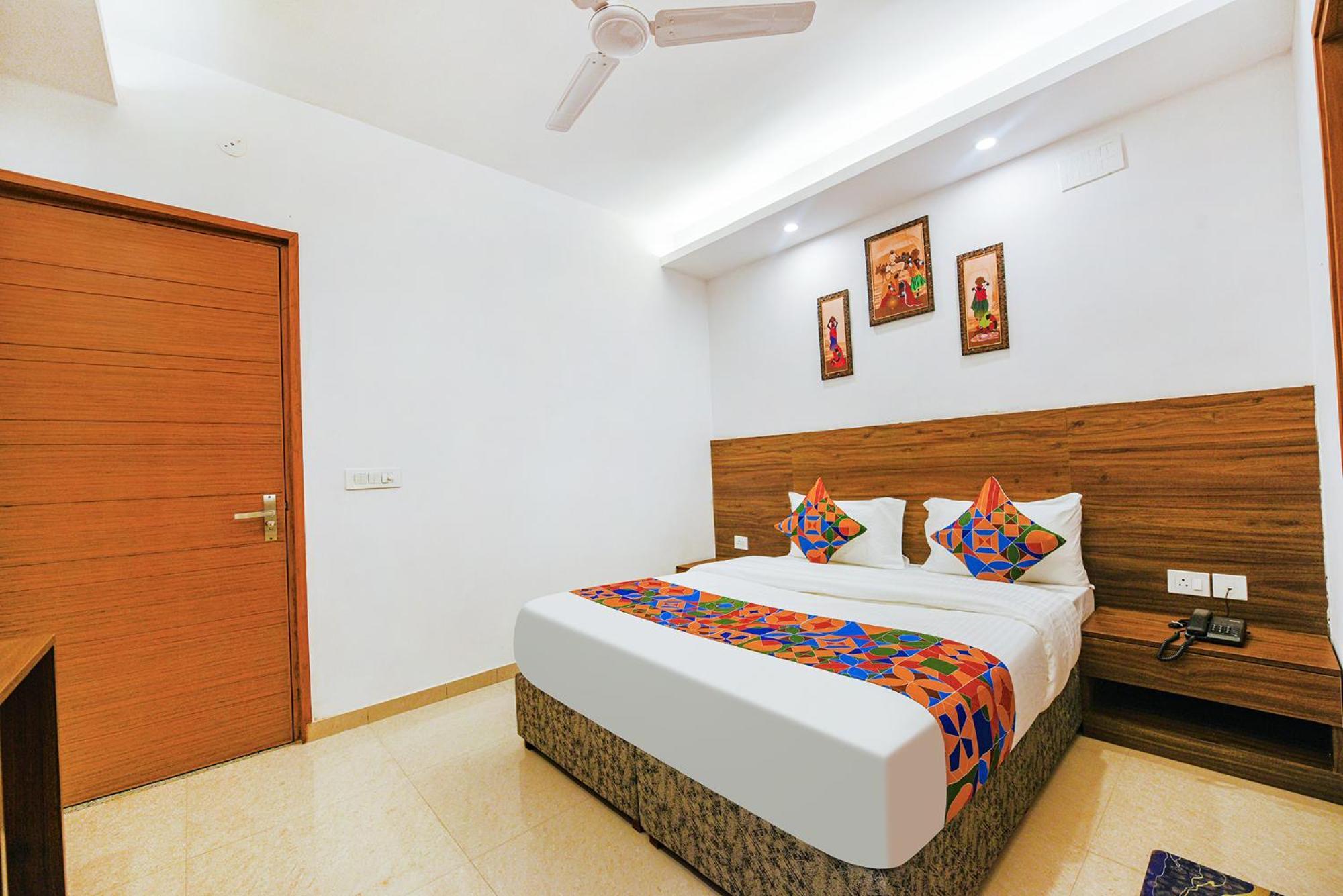 Fabhotel Sparkling - Nr Yashobhoomi Convention Centre Delhi Kültér fotó