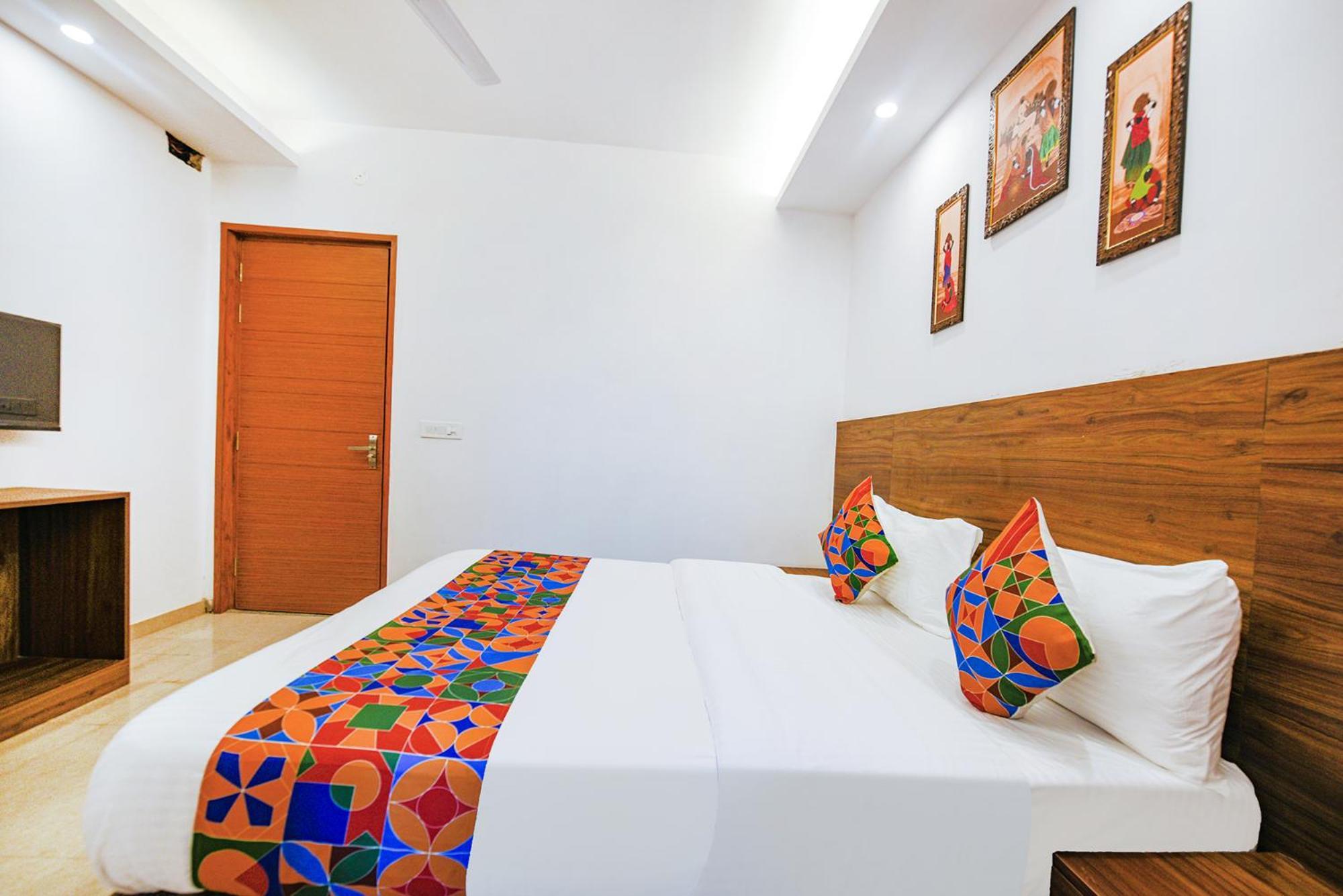 Fabhotel Sparkling - Nr Yashobhoomi Convention Centre Delhi Kültér fotó